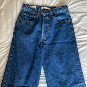 Straight ribcage Levi’s jeans